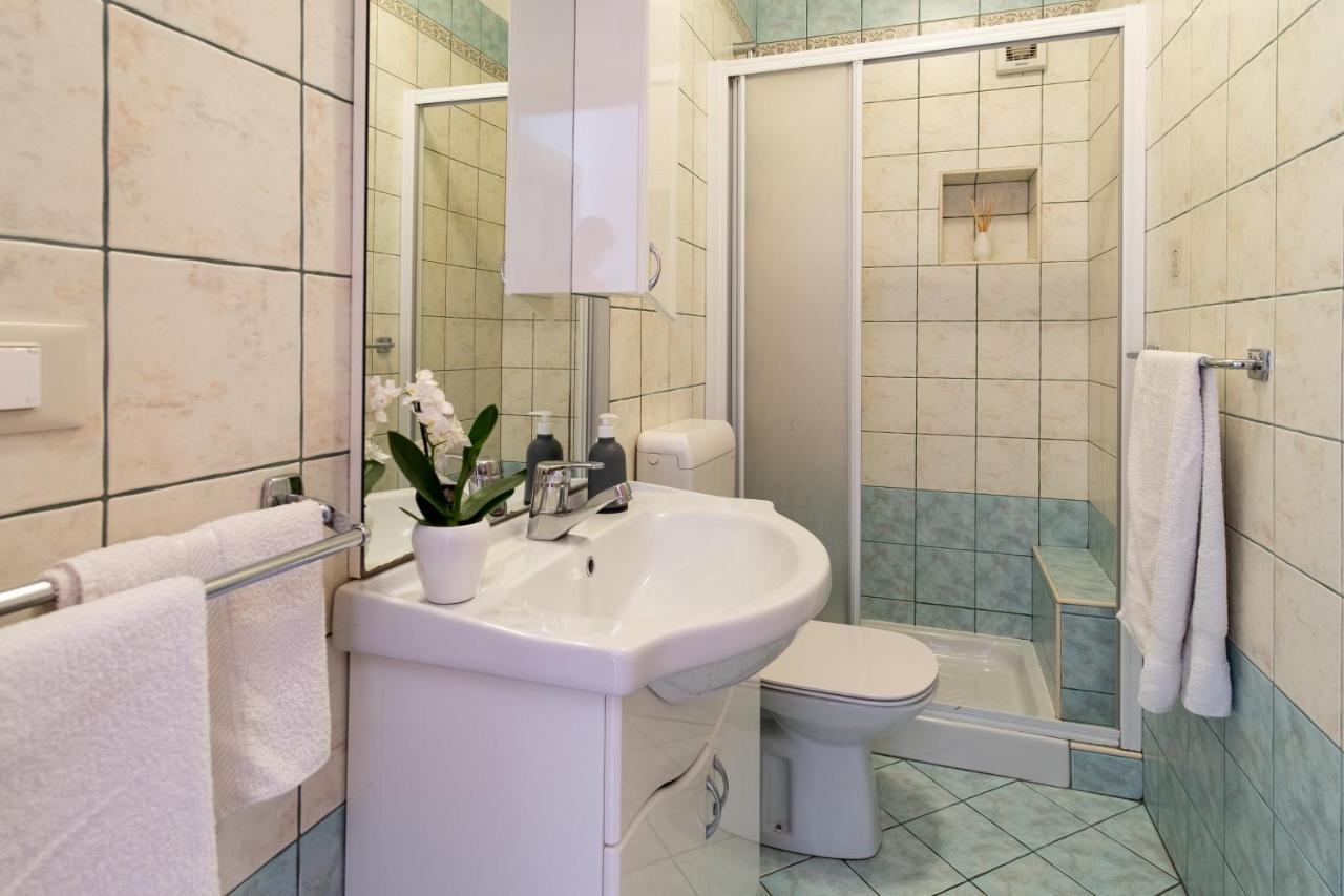 Jolly Porec: Blizu Centra I Mora Apartment *