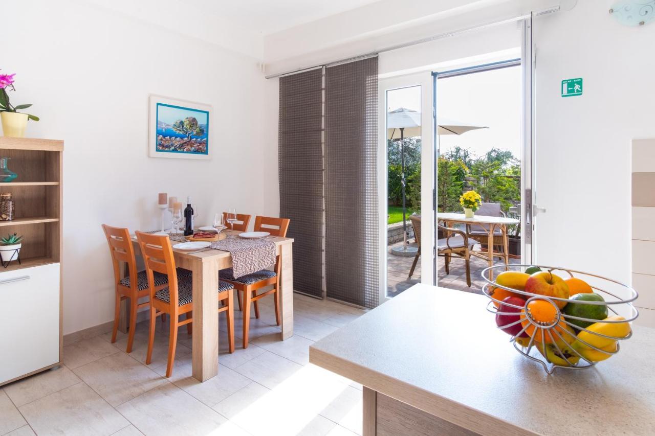 Jolly Porec: Blizu Centra I Mora Apartment *